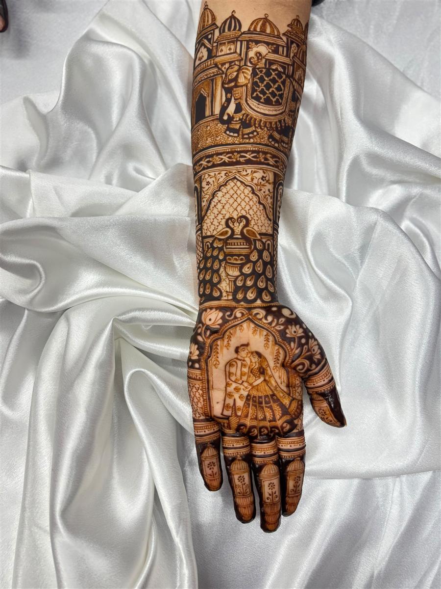 Full bridal arm with palace, elephant and couple